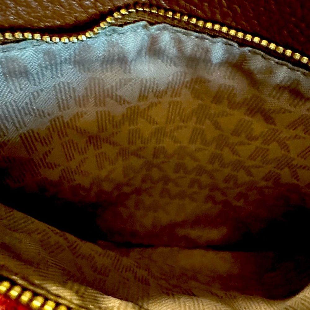 Like New Michael Kors Brown Pebbled Leather Crossbody Bag - Picture 5 of 6